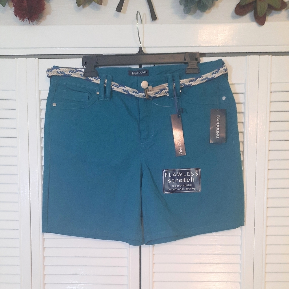 Bandolino classic amalia stretch belted shorts sz 10 NWT *D6 - Picture 1 of 6